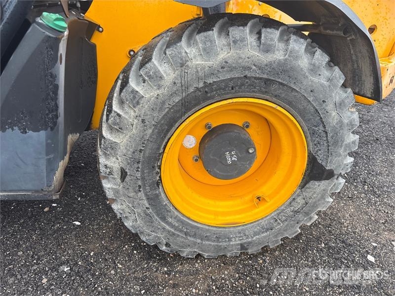 JCB 512-56 텔러 핸들러