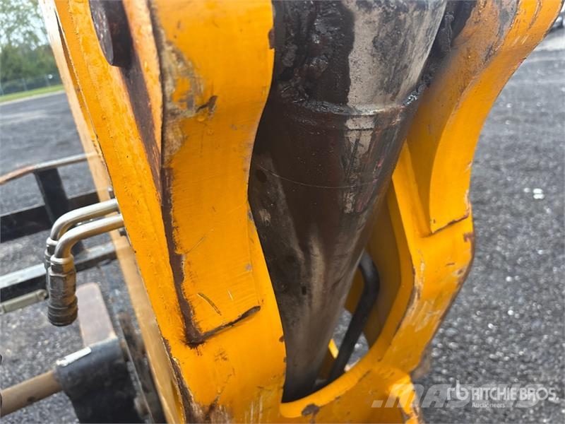 JCB 512-56 텔러 핸들러
