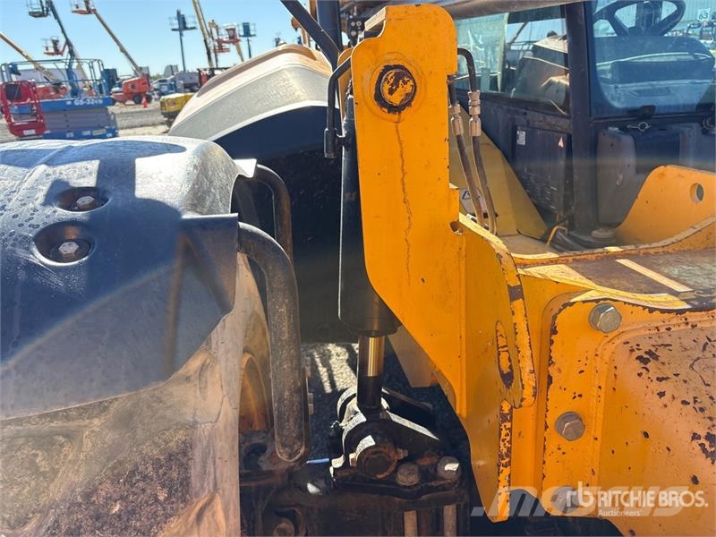 JCB 512-56 Teleskopski viličarji