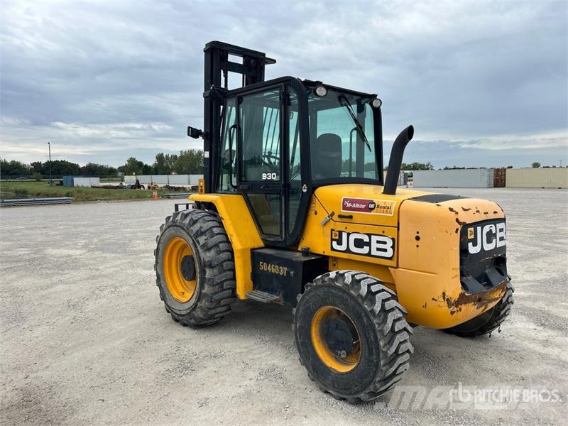 JCB 930-4 6000 lb 4x4 Rough Terrain Forklift Навантажувачі підвищеної прохідності