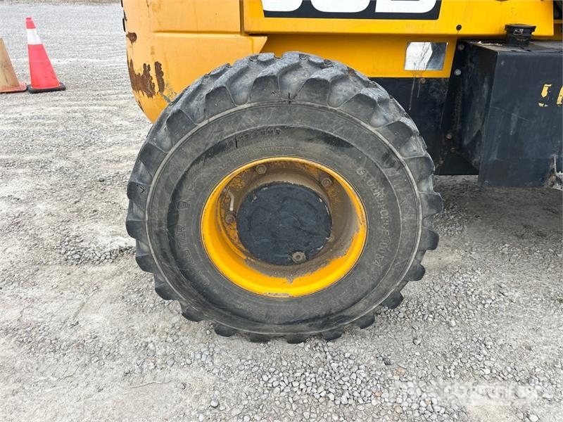 JCB 930-4 6000 lb 4x4 Rough Terrain Forklift Навантажувачі підвищеної прохідності