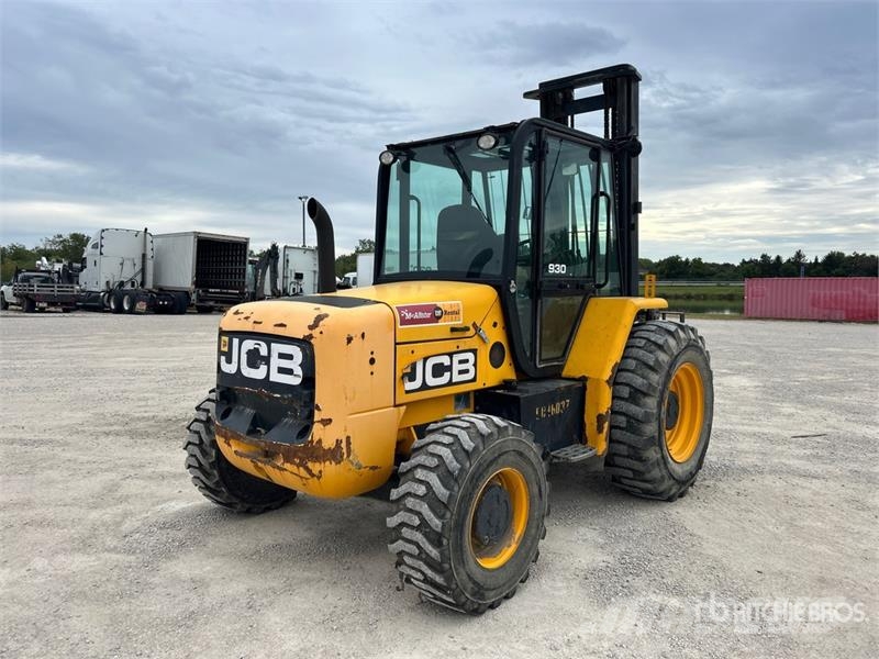 JCB 930-4 6000 lb 4x4 Rough Terrain Forklift Навантажувачі підвищеної прохідності