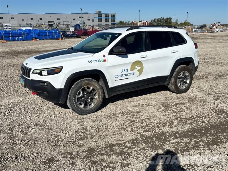Jeep Cherokee 4WD SUV Kistehergépjárművek