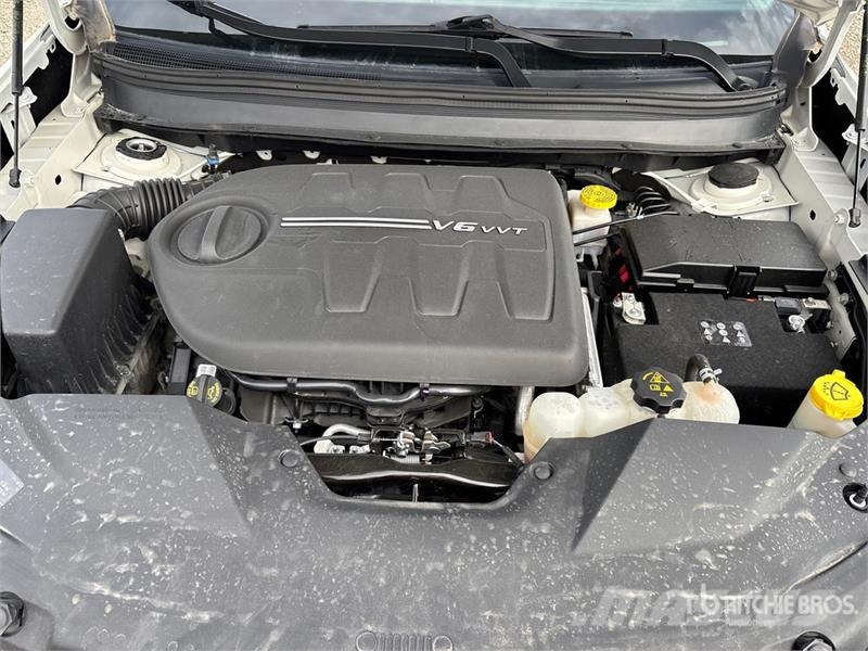 Jeep Cherokee 4WD SUV 汽车