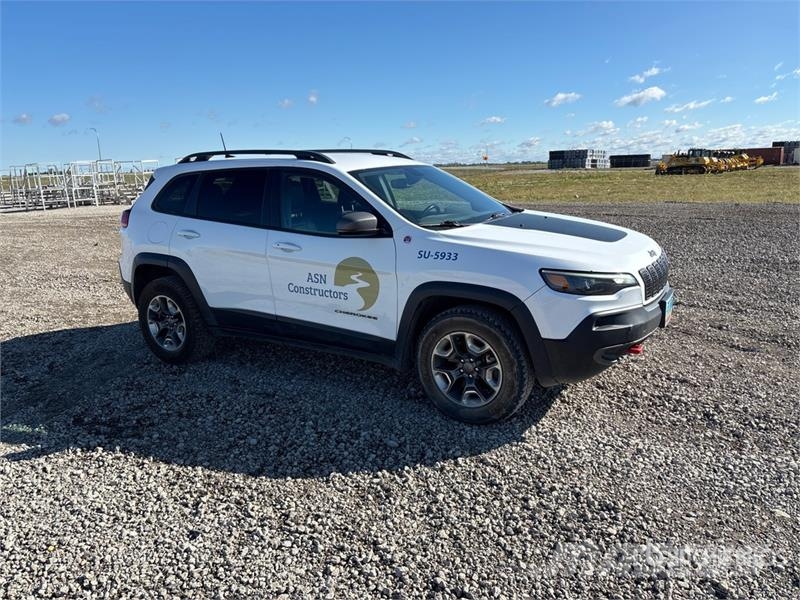 Jeep Cherokee 4WD SUV Kistehergépjárművek