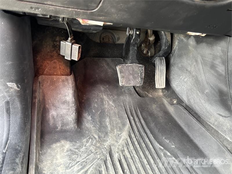 Jeep Cherokee 4WD SUV 汽车