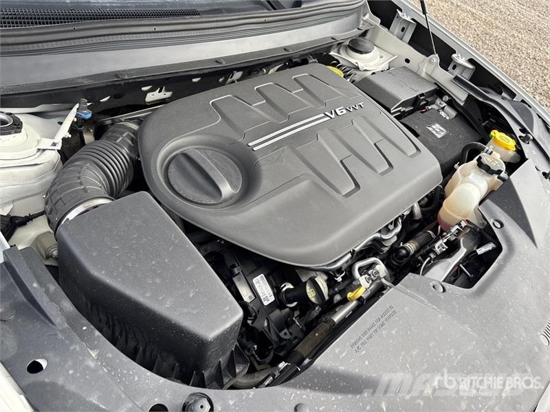 Jeep Cherokee 4WD SUV 汽车
