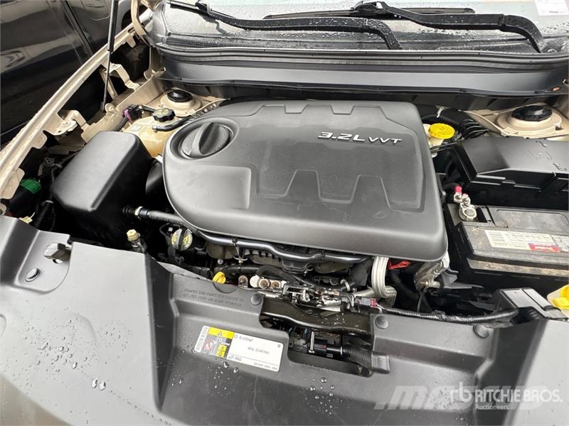 Jeep Cherokee Latitude 4WD SUV Kistehergépjárművek