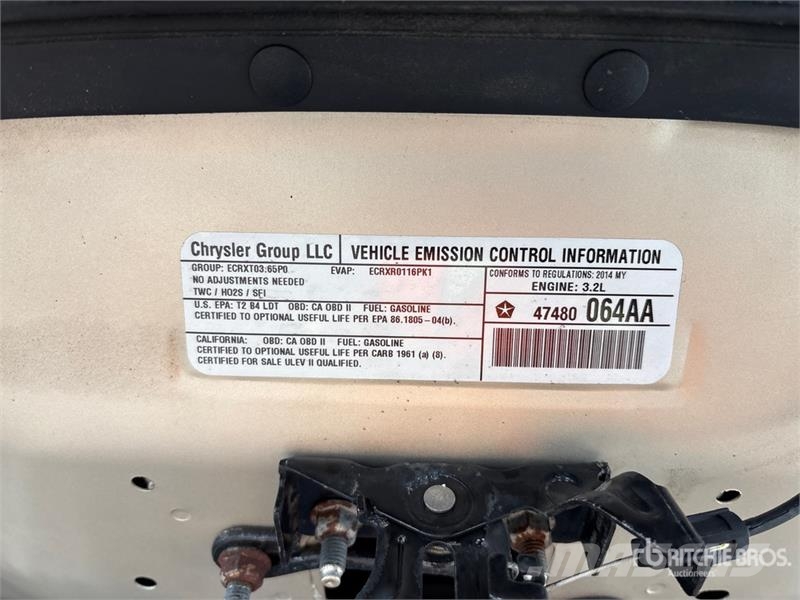 Jeep Cherokee Latitude 4WD SUV Kistehergépjárművek