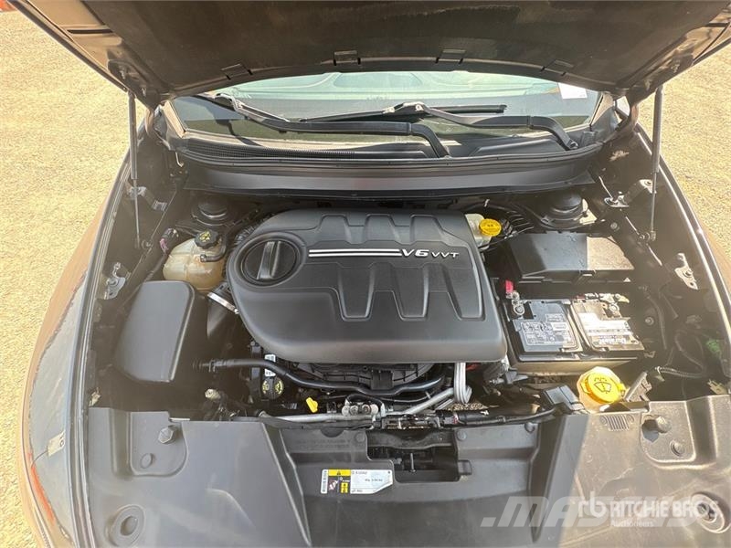 Jeep Cherokee Limited 4WD SUV Легковые автомобили