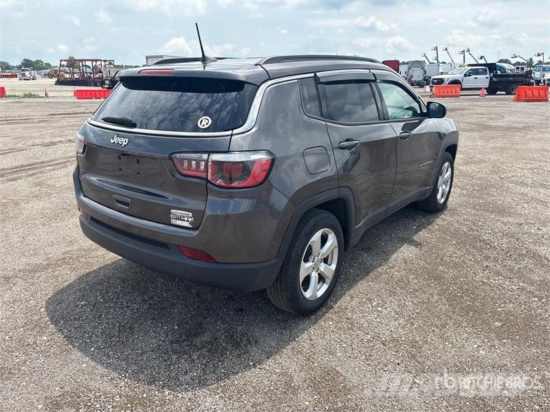 Jeep Compass 2WD SUV 汽車