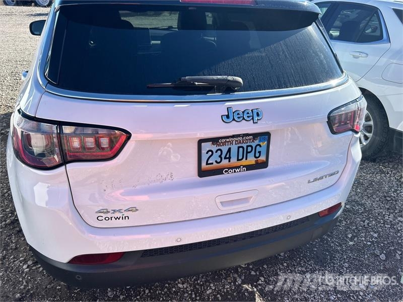 Jeep Compass Limited 4WD SUV Samochody osobowe