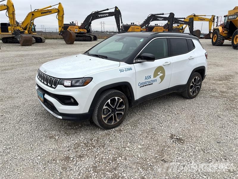 Jeep Compass Limited 4WD SUV Automašīnas