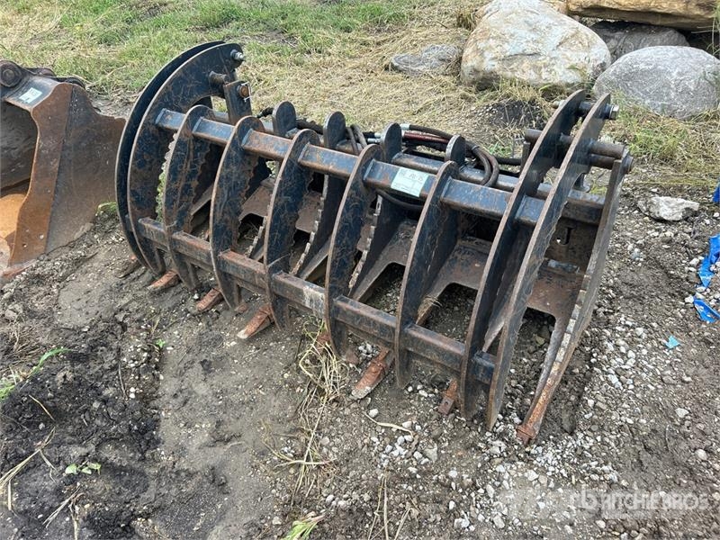 Jenkins 74 in Skid Steer Grapple Kourat