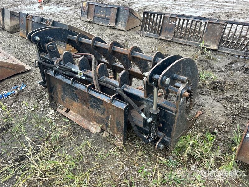 Jenkins 74 in Skid Steer Grapple Kourat