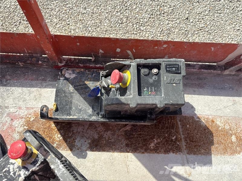 JLG 1230ES Vertical Mast Lift Used Personnel lifts and access elevators