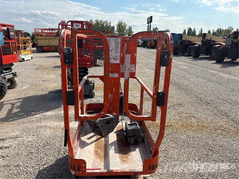 JLG 1230ES Vertical Mast Lift Used Personnel lifts and access elevators