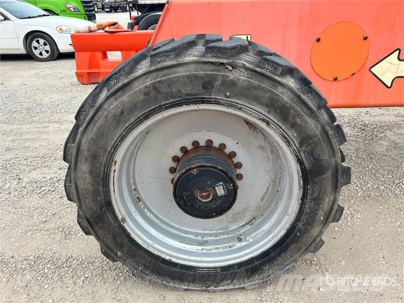 JLG 1350SJP 4WD Diesel Telescopic Boom Lift Telescopic boom lifts