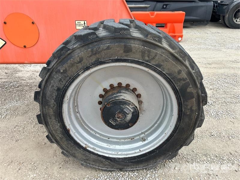JLG 1350SJP 4WD Diesel Telescopic Boom Lift Telescopic boom lifts