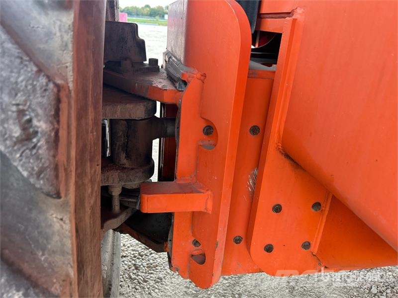 JLG 1350SJP 4WD Diesel Telescopic Boom Lift Telescopic boom lifts