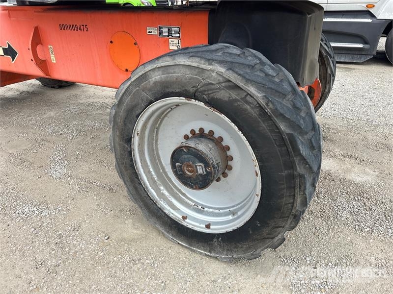 JLG 1350SJP 4WD Diesel Telescopic Boom Lift Telescopic boom lifts