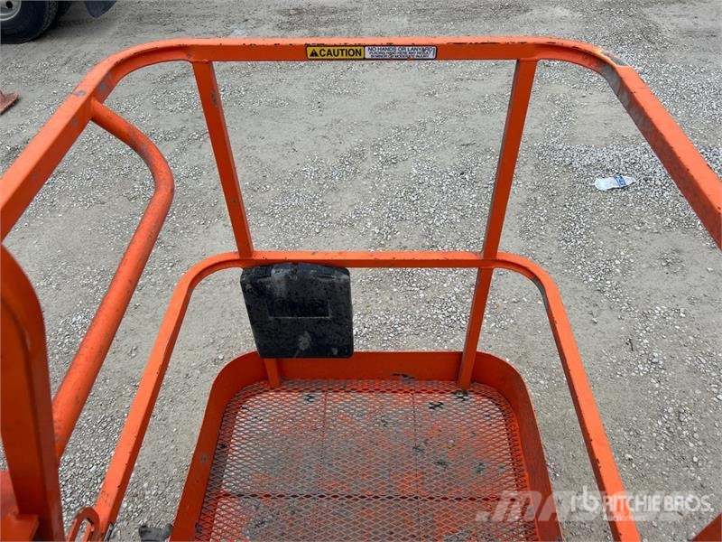 JLG 1350SJP 4WD Diesel Telescopic Boom Lift Telescopic boom lifts