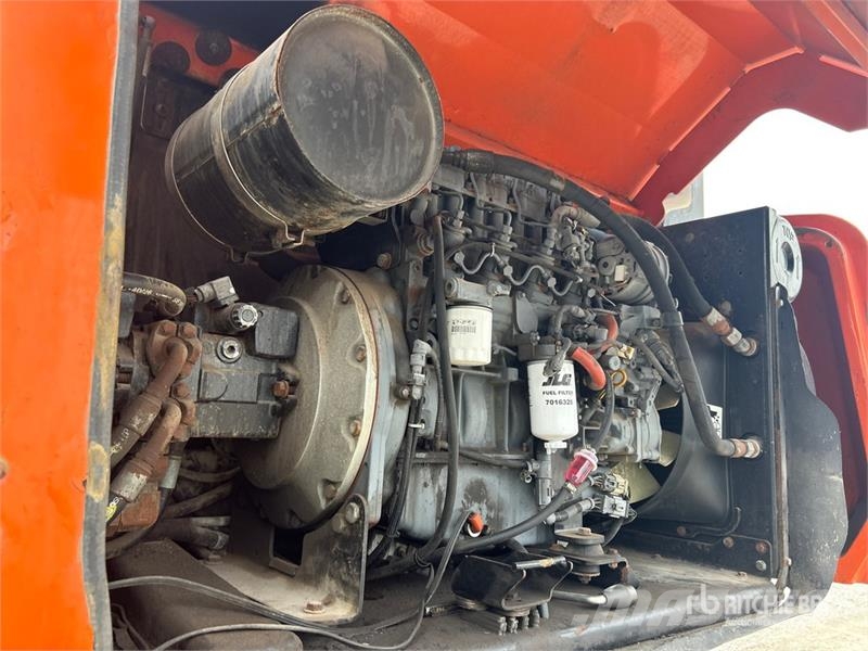 JLG 1350SJP 4WD Diesel Telescopic Boom Lift Telescopic boom lifts