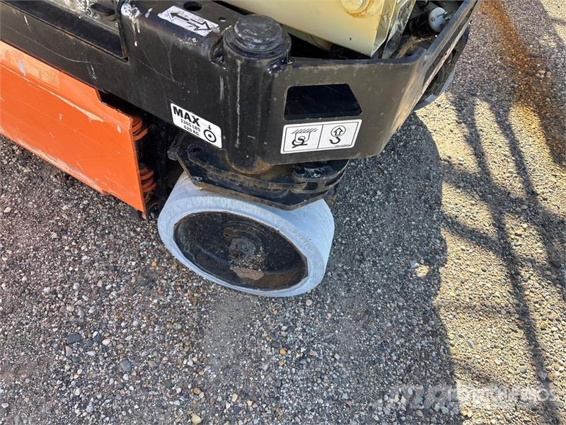 JLG 1932R Electric Scissor Lift Scissor lifts