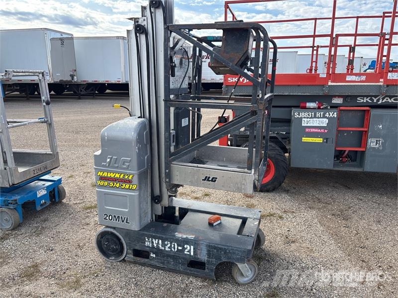 JLG 20MVL Vertical Mast Lift Plataformas elevatórias verticais