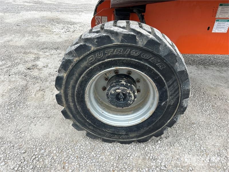 JLG 400S 4WD Diesel Telescopic Boom Lift Teleskopiskie pacēlāji