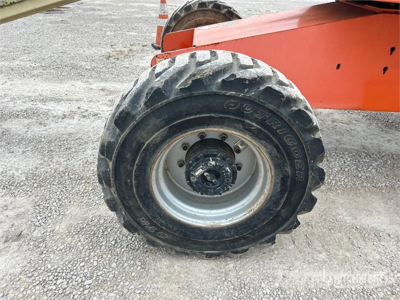 JLG 400S 4WD Diesel Telescopic Boom Lift Teleskopiskie pacēlāji