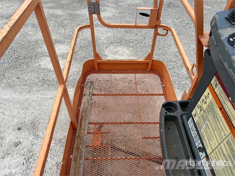 JLG 400S 4WD Diesel Telescopic Boom Lift Teleskopiskie pacēlāji