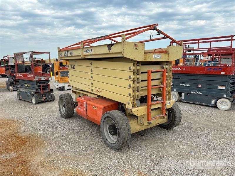 JLG 4069LE Electric Scissor Lift Makasli platformlar