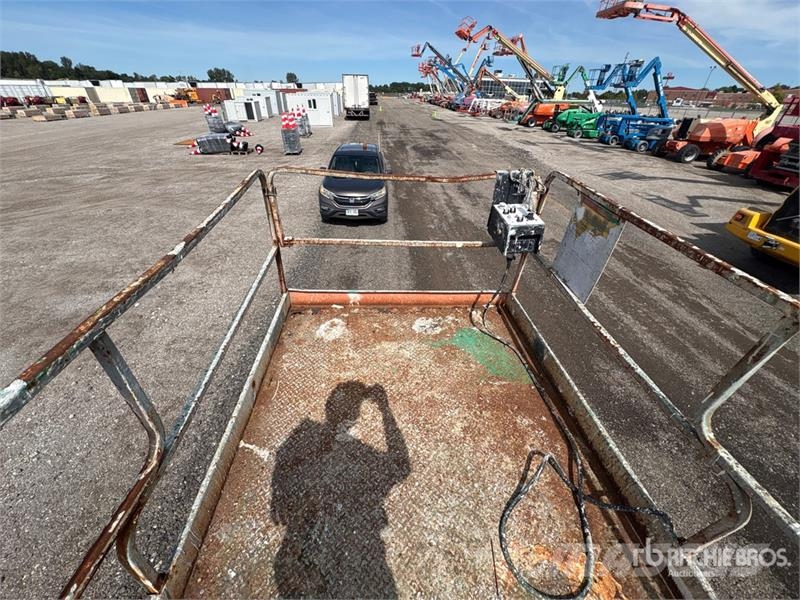 JLG 40RTS 4x4 Diesel Scissor Lift Scissor lifts