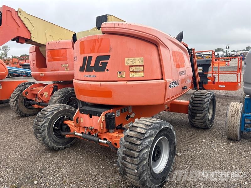 JLG 450AJ 4WD Diesel Articulating Boom Lift Strēles pacēlāji