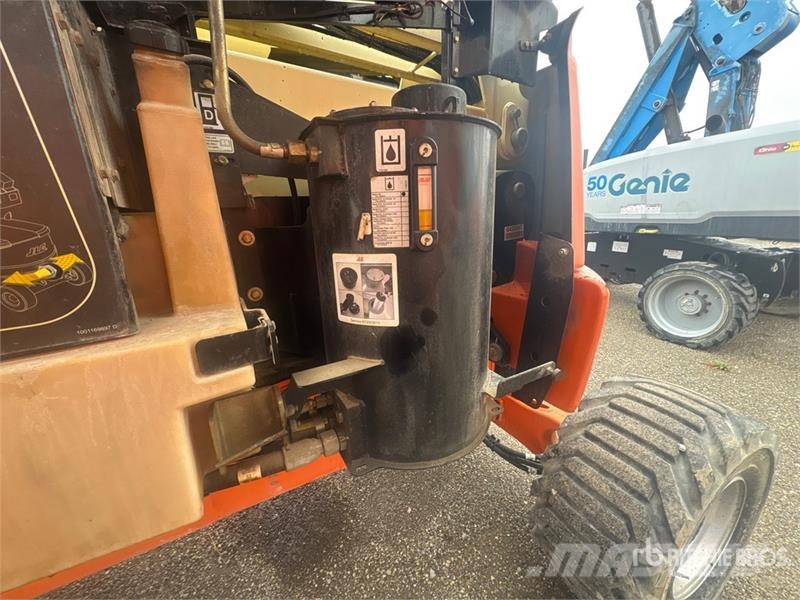 JLG 450AJ 4WD Diesel Articulating Boom Lift Strēles pacēlāji