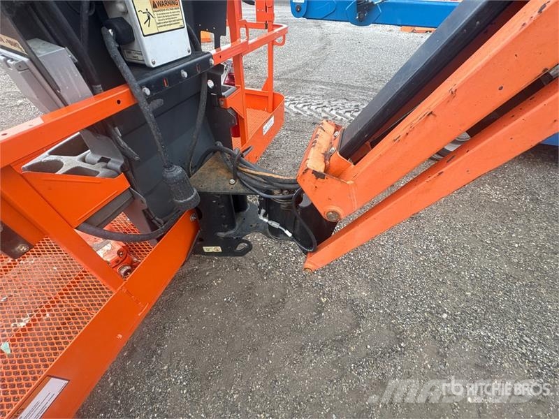JLG 450AJ 4WD Diesel Articulating Boom Lift Strēles pacēlāji