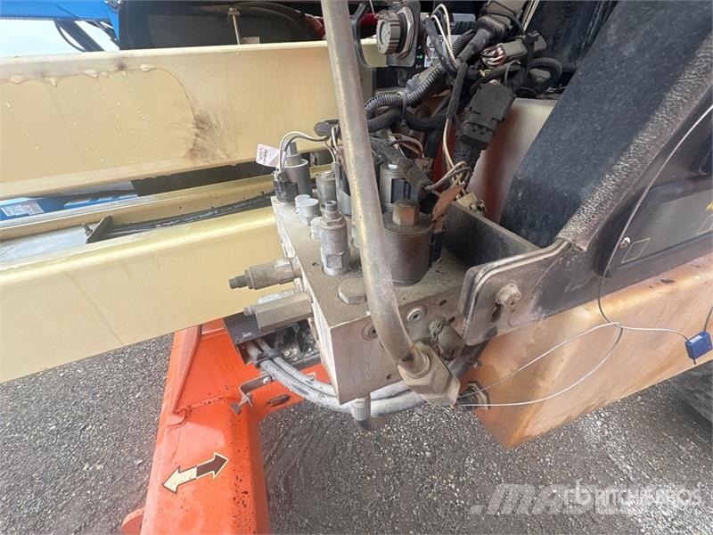 JLG 450AJ 4WD Diesel Articulating Boom Lift Strēles pacēlāji