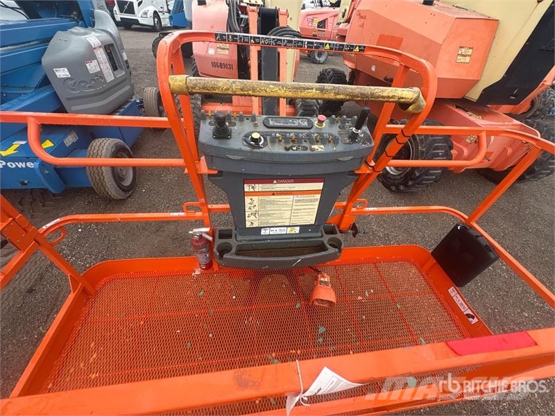 JLG 450AJ 4WD Diesel Articulating Boom Lift Strēles pacēlāji