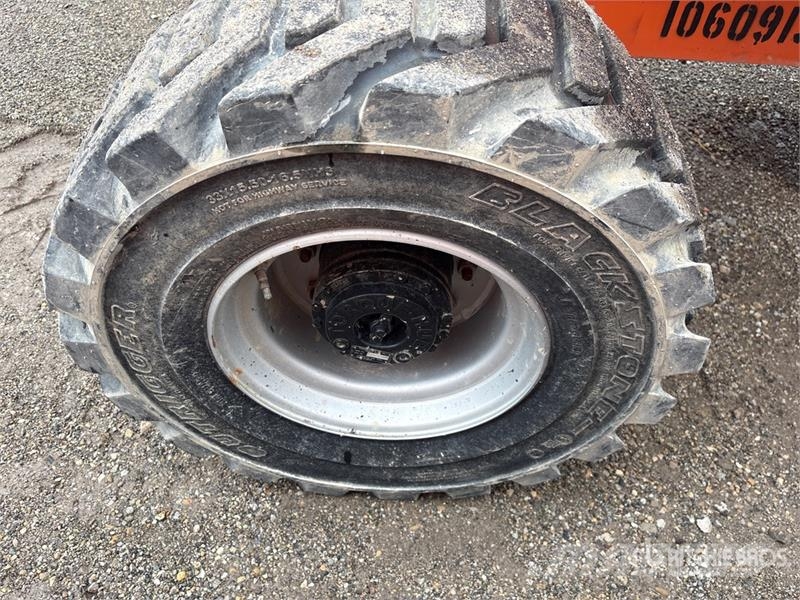 JLG 450AJ 4WD Diesel Articulating Boom Lift Strēles pacēlāji