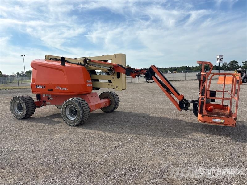 JLG 450AJ 4WD Dual Fuel Articulating Boom Lift Piattaforme a braccio articolato