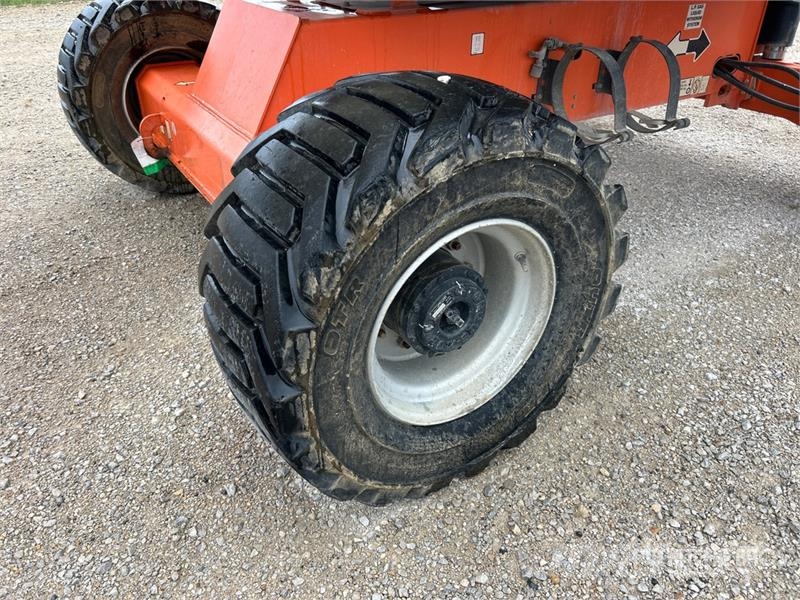 JLG 450AJ 4WD Gasoline Articulating Boom Lift 관절형 전동이동 리프트