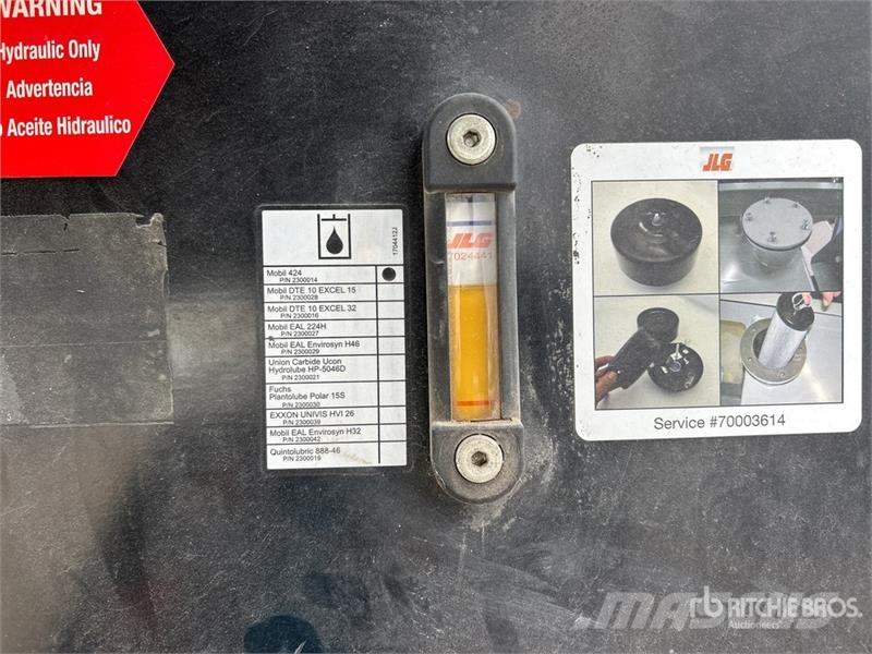 JLG 450AJ 4WD Gasoline Articulating Boom Lift 관절형 전동이동 리프트