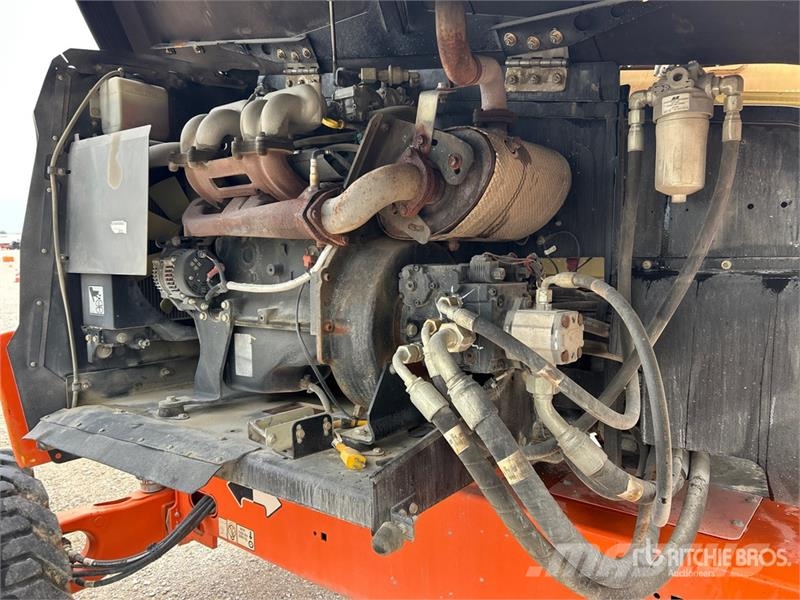 JLG 450AJ 4WD Gasoline Articulating Boom Lift 관절형 전동이동 리프트