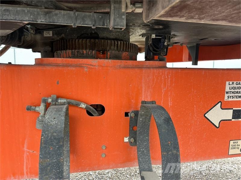 JLG 450AJ 4WD Gasoline Articulating Boom Lift 관절형 전동이동 리프트