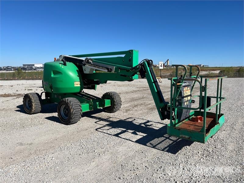 JLG 450AJ Series ll 4WD Diesel Articulating Boom Lift Strēles pacēlāji