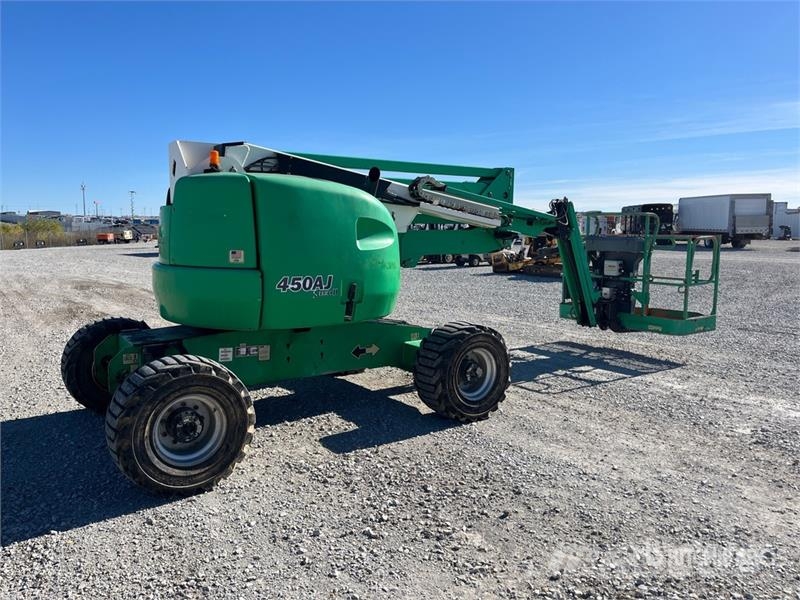 JLG 450AJ Series ll 4WD Diesel Articulating Boom Lift Strēles pacēlāji