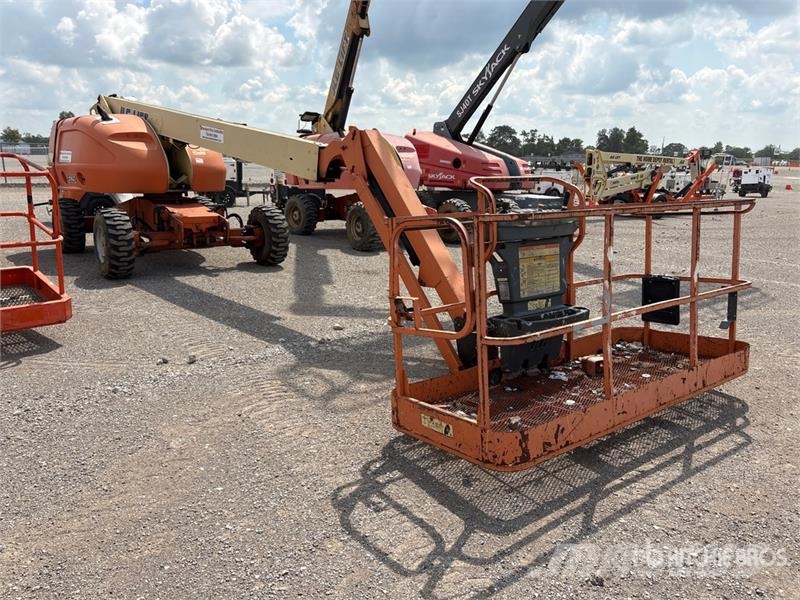 JLG 460SJ 4WD Diesel Articulating Boom Lift Knikarmhoogwerkers