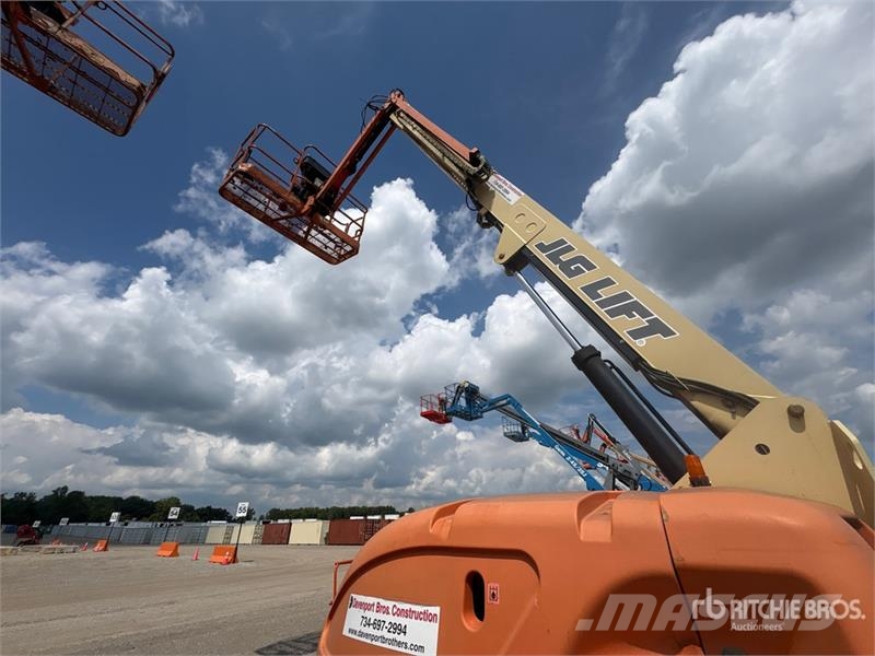 JLG 460SJ 4WD Diesel Articulating Boom Lift Knikarmhoogwerkers