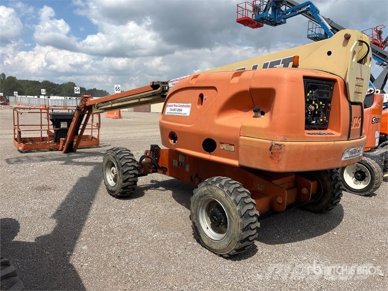 JLG 460SJ 4WD Diesel Articulating Boom Lift Knikarmhoogwerkers